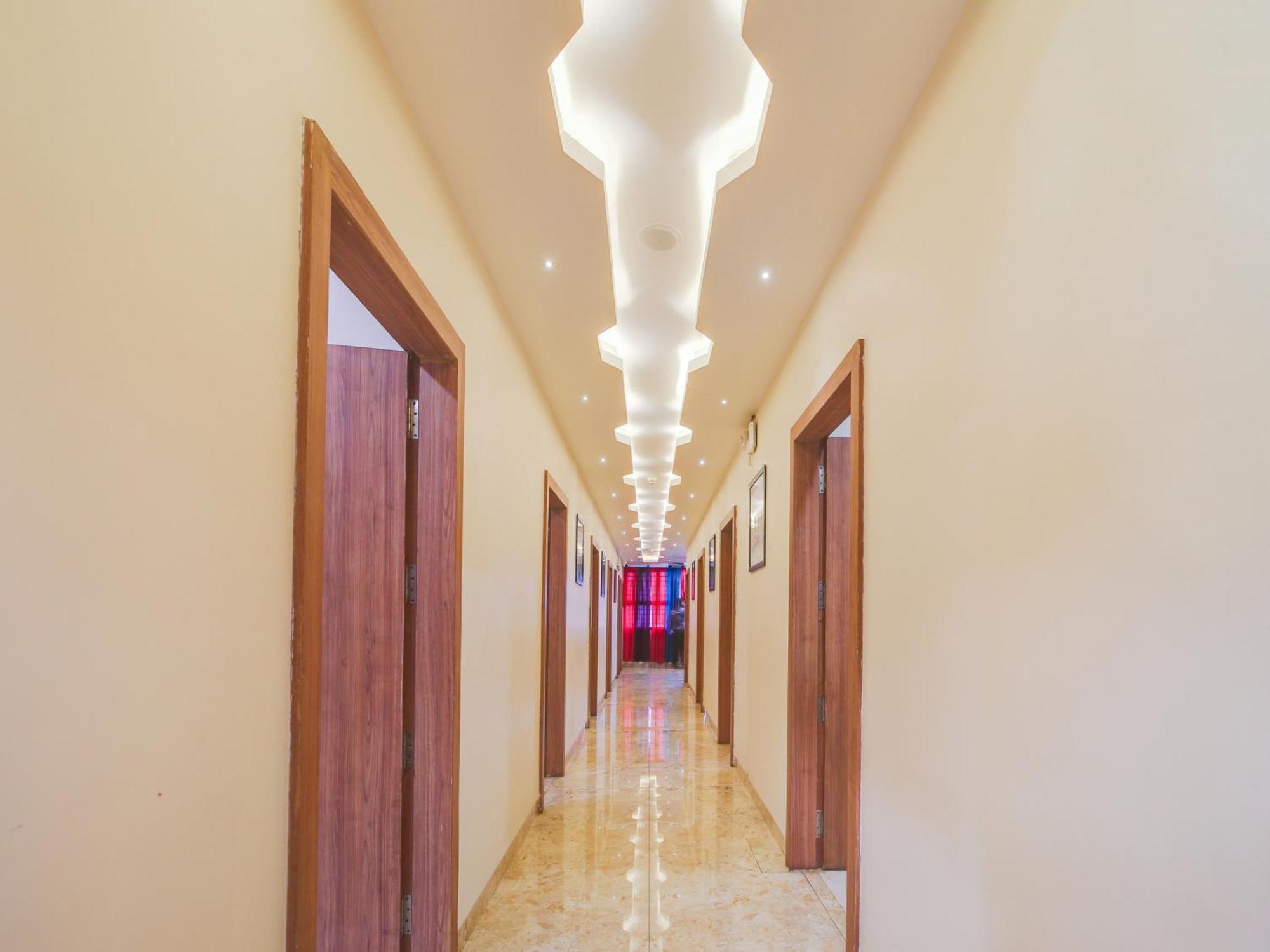 Отель Super Zamzam Residency Бхопал Экстерьер фото