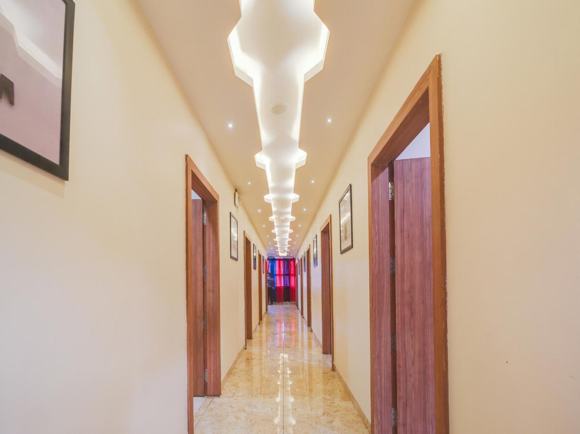 Отель Super Zamzam Residency Бхопал Экстерьер фото